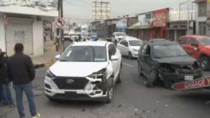 Caos-Vial-en-Guadalupe-Choque-Multiple-en-la-Avenida-Azteca